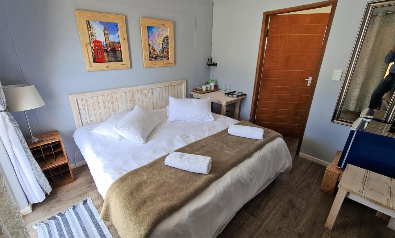Tiende Laan Bed&Breakfast&Self-Catering Walvisbaai Buitenkant foto