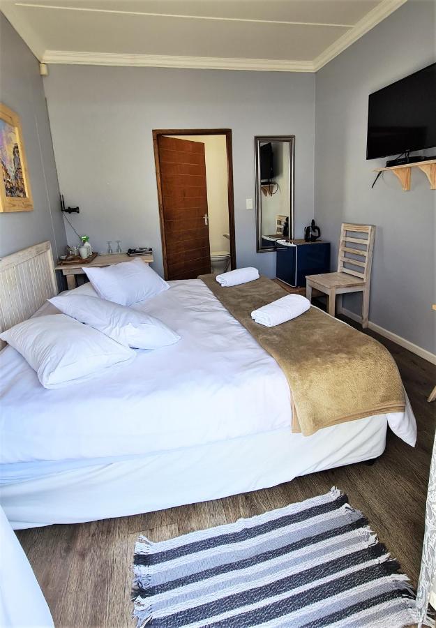 Tiende Laan Bed&Breakfast&Self-Catering Walvisbaai Buitenkant foto