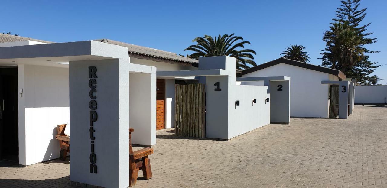 Tiende Laan Bed&Breakfast&Self-Catering Walvisbaai Buitenkant foto