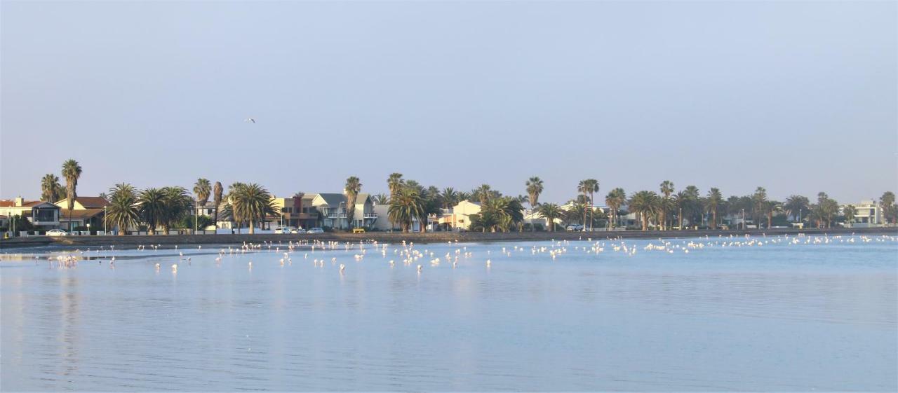 Tiende Laan Bed&Breakfast&Self-Catering Walvisbaai Buitenkant foto