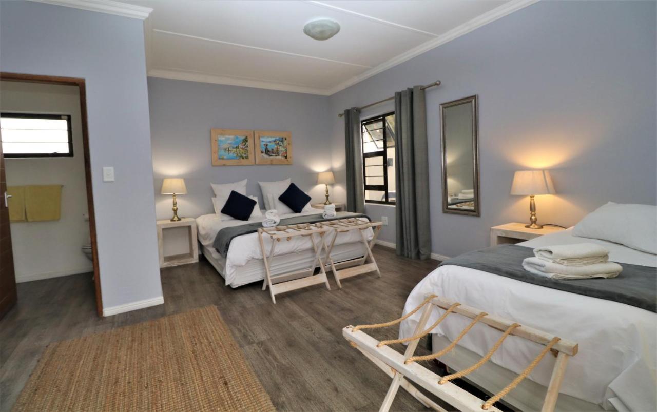 Tiende Laan Bed&Breakfast&Self-Catering Walvisbaai Buitenkant foto