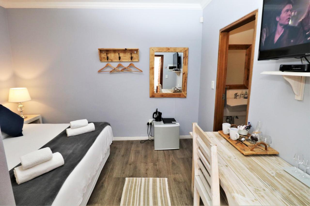 Tiende Laan Bed&Breakfast&Self-Catering Walvisbaai Buitenkant foto