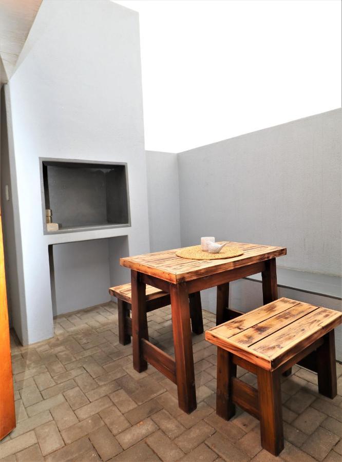 Tiende Laan Bed&Breakfast&Self-Catering Walvisbaai Buitenkant foto