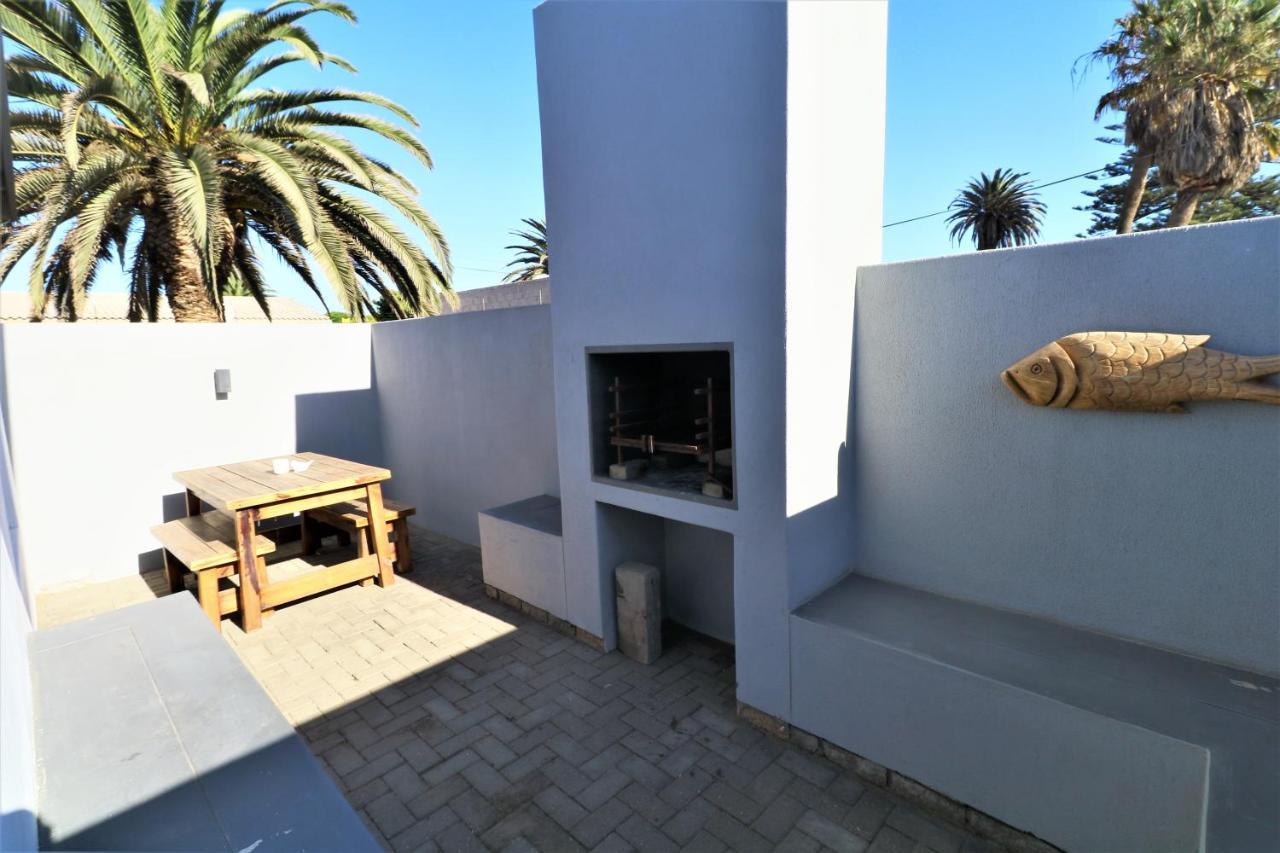 Tiende Laan Bed&Breakfast&Self-Catering Walvisbaai Buitenkant foto